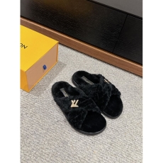 Louis Vuitton Slippers